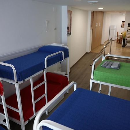 Auberge de jeunesse Albergue El Caminante à Portomarín Extérieur photo