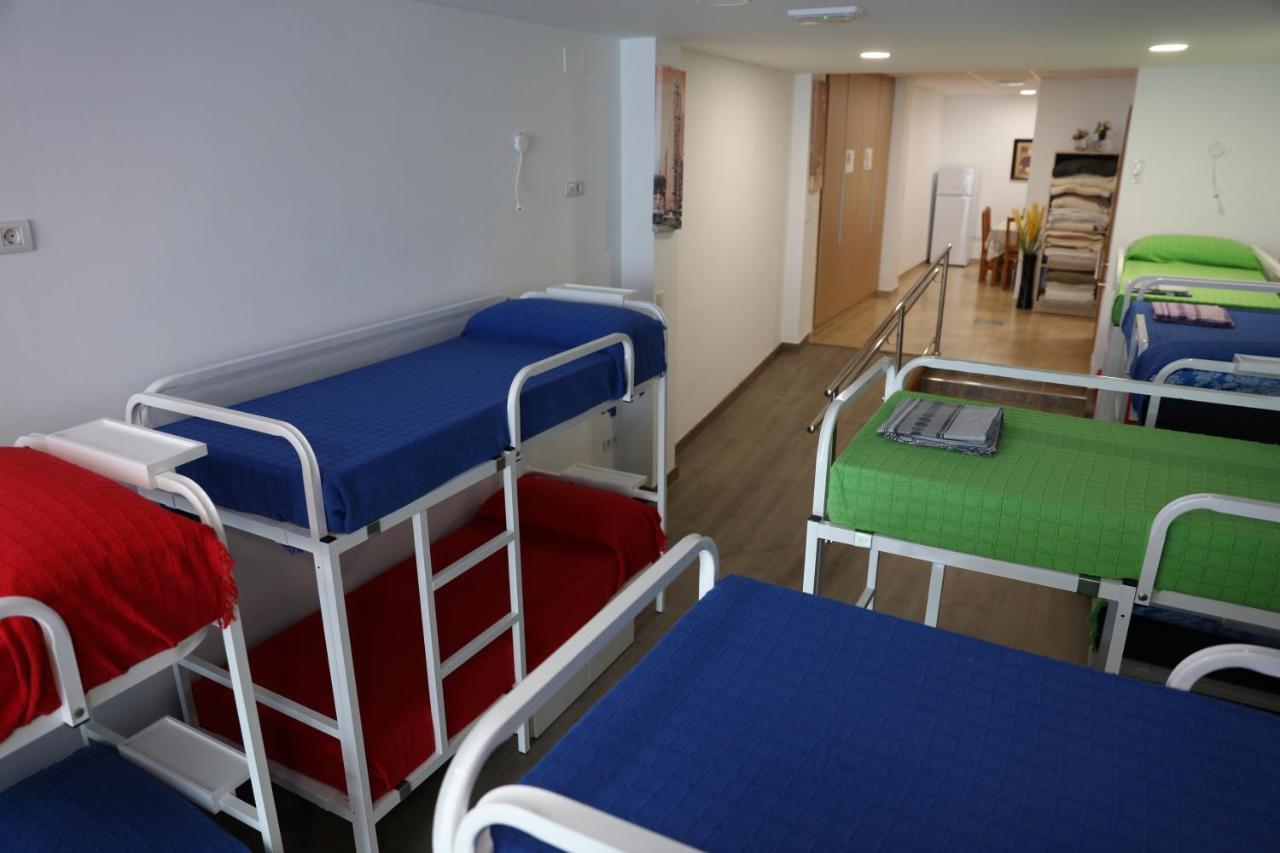 Auberge de jeunesse Albergue El Caminante à Portomarín Extérieur photo
