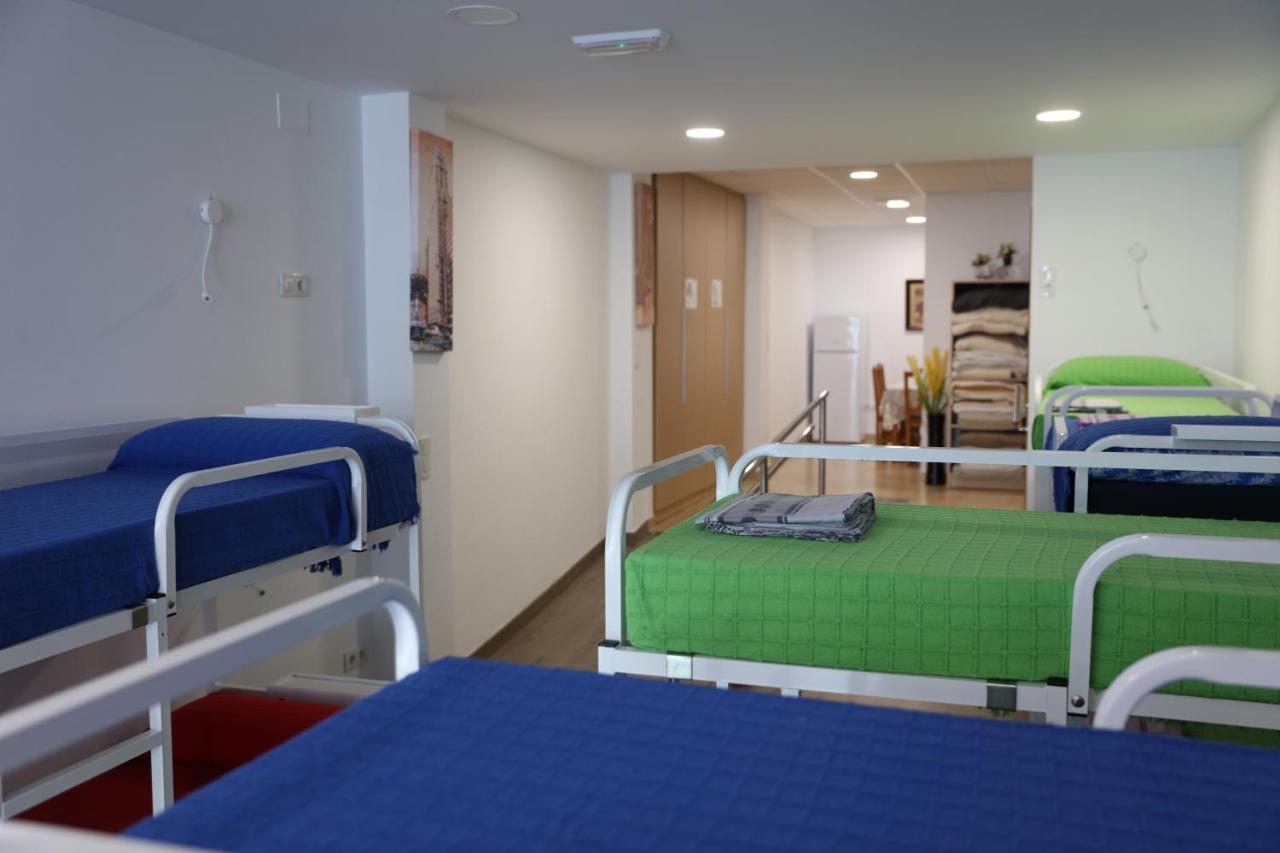 Auberge de jeunesse Albergue El Caminante à Portomarín Extérieur photo